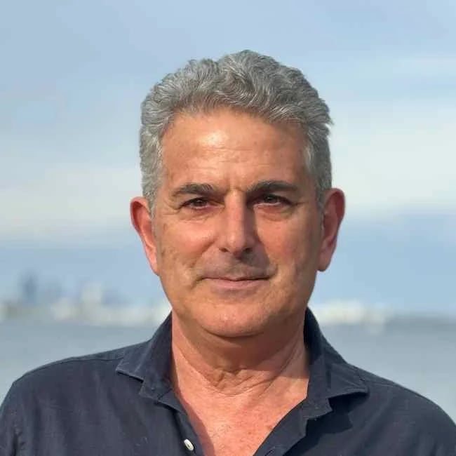 Sergio L.