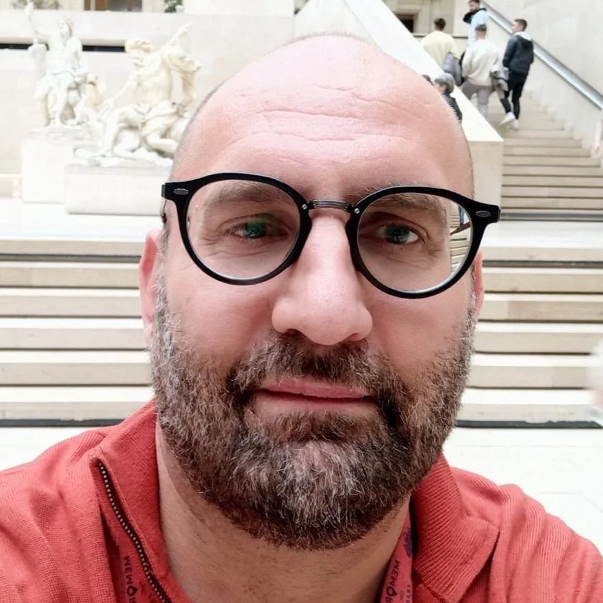 Julien D.