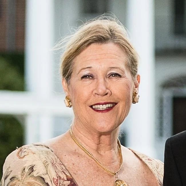 Linda W.
